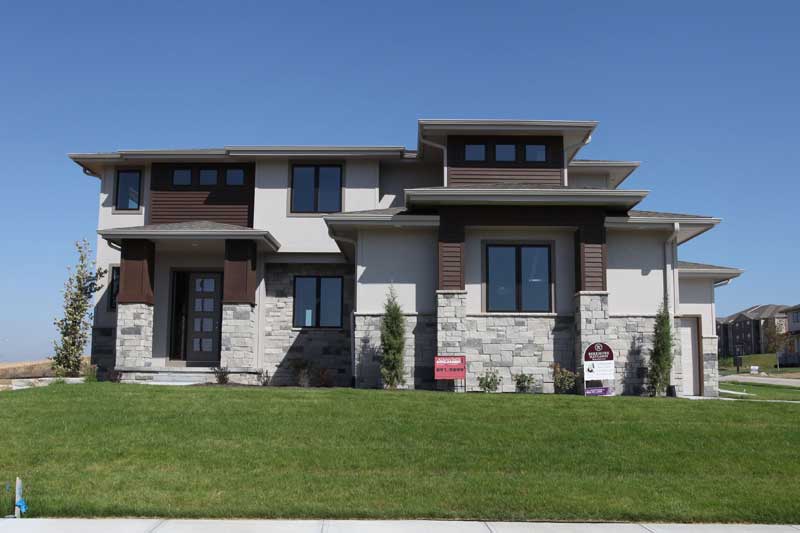 Models & Homes for Sale Advantage Development Inc.